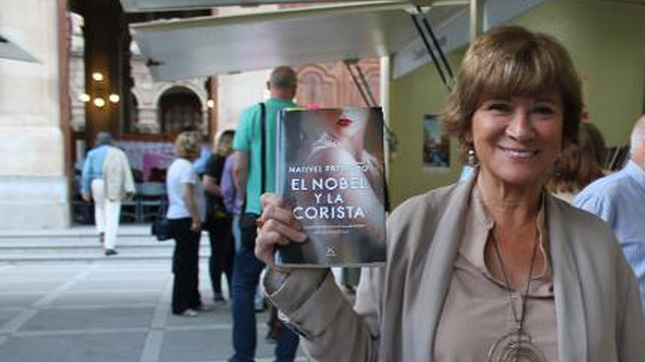 Nativel Preciado: "Einstein fue un personaje mujeriego, frívolo y egoísta que siempre evitó comprometerse "