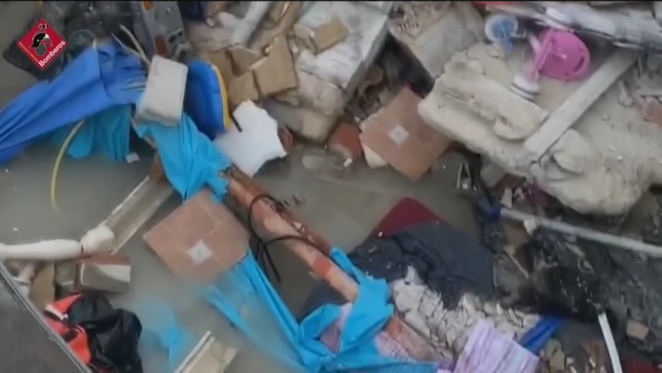 Alertan sobre la colocación de piscinas plegables para que no se derrumben terrazas como ha ocurrido en Elda