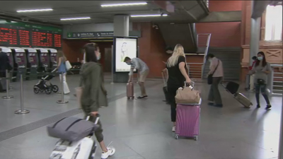 Los madrileños emprenden el éxodo fuera de la Comunidad en el primer fin de semana sin restricciones