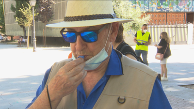 Silbatos solidarios en San Cristóbal para los mayores