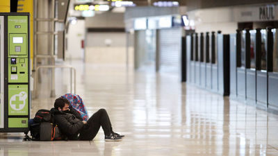 Los españoles viajaron un 30,2% menos hasta  marzo por la crisis sanitaria