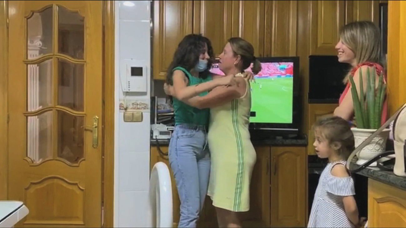 España vive un fin de semana de  reencuentros familiares tras el confinamiento