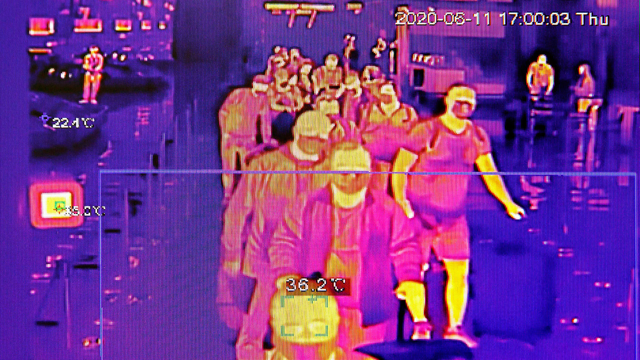 ¿Con qué temperatura corporal se impide la entrada en España?