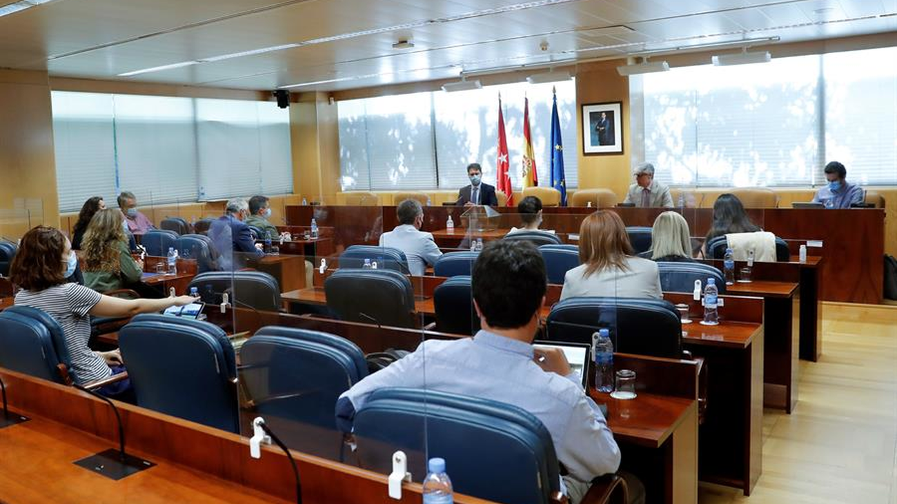 El PSOE presidirá la Comisión de Reconstrucción de la Asamblea gracias a la abstención de Vox