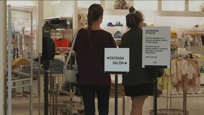 Las zonas comerciales de Madrid pierden un 55% de público y un 67% de consumidores, según un estudio
