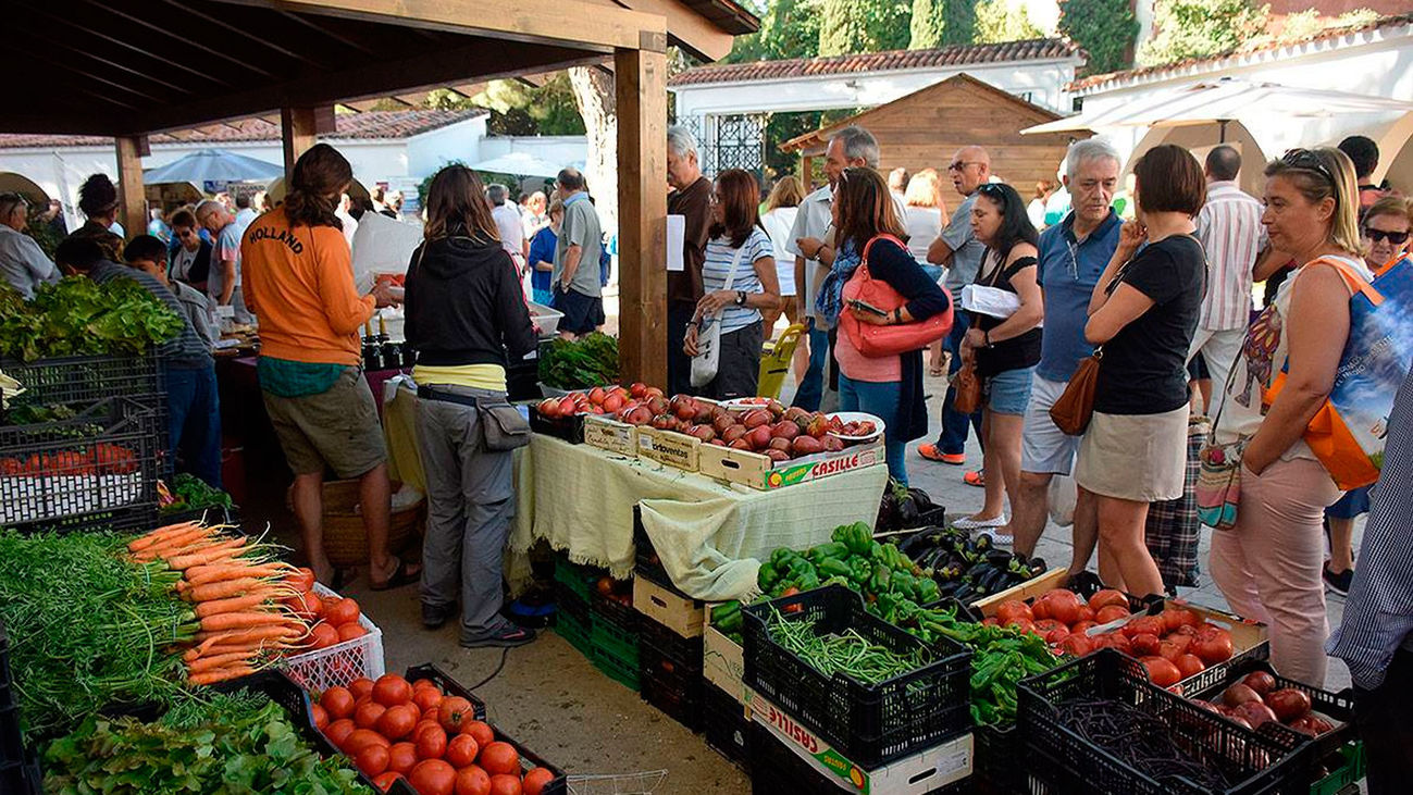 Reabre el Mercado de la Cámara Agraria y se convierte en punto de recogida permanente de productos
