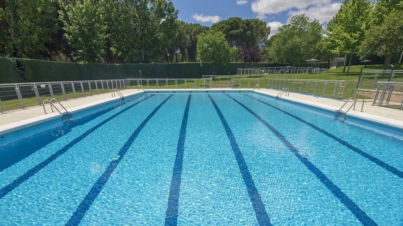 Parla inaugura la  temporada de las piscinas municipales este sábado