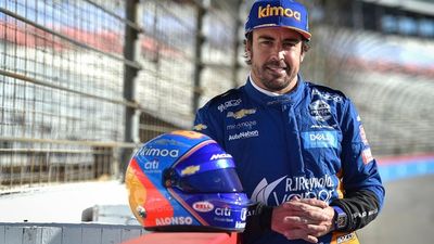 Fernando Alonso vuelve la Fórmula 1 de la mano de Renault