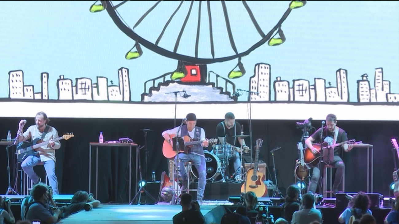 Los Secretos rompen con su música el 'silencio' de Ifema