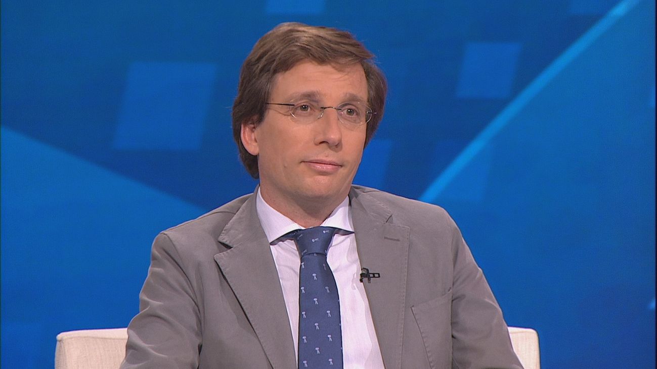 Almeida: “El Gobierno tiene que decidir que 420 millones estén en la calle o que estén en los bancos”