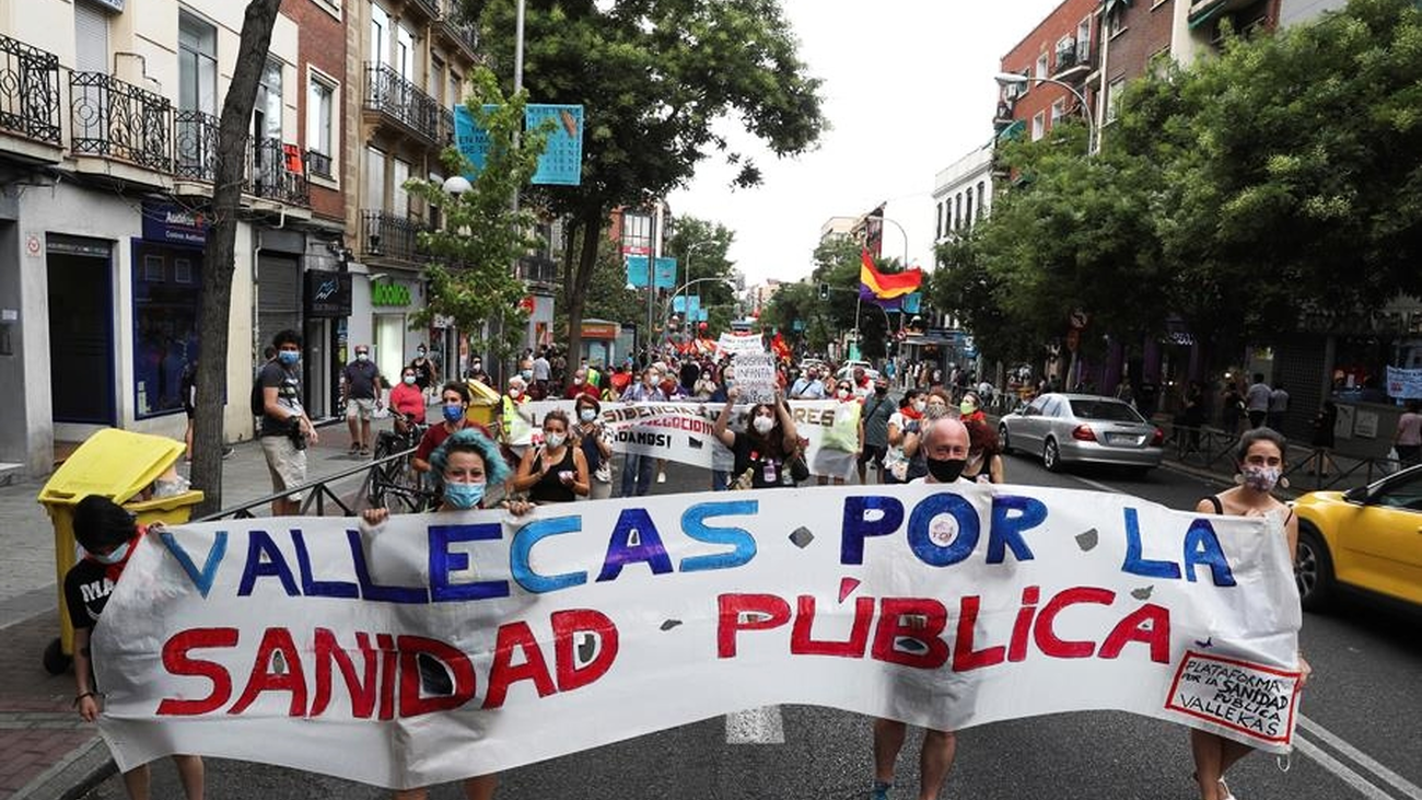 Vallecas sale a la calle por los servicios públicos