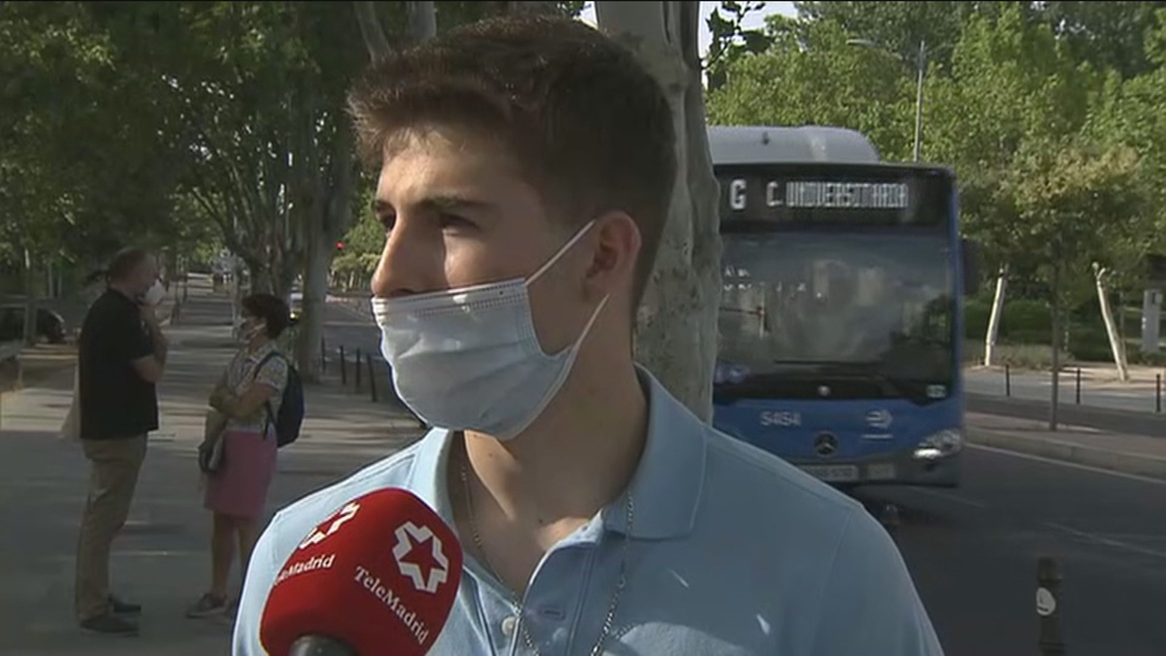 Sin botellón por el fin de la EvAU: "El coronavirus este nos ha 'chafao' el tema"