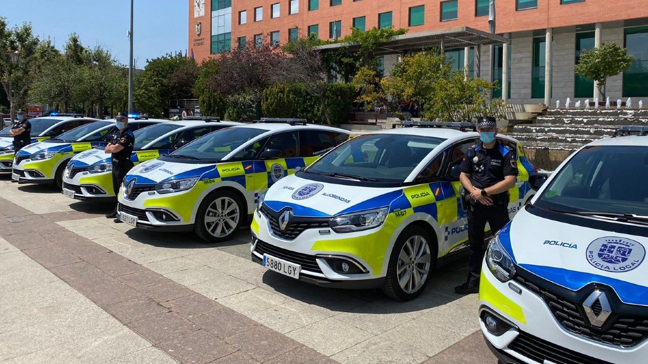 La Policía Local de Alcobendas renueva su flota con 16 nuevos vehículos