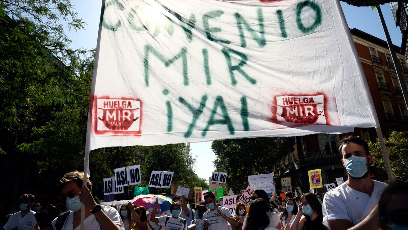 "El sistema de los MIR es criminal e insano para los profesionales y para los pacientes"