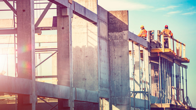 Jornada reducida en la construcción para hacer frente al calor del verano