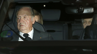 Zarzuela guarda silencio mientras siguen saliendo nuevas informaciones sobre Juan Carlos I