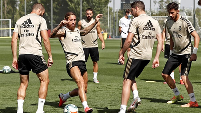 Ayuso y Almeida visitarían Valdebebas el viernes, previa prueba PCR, si el Real Madrid gana LaLiga