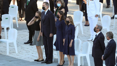 El himno de España abrió el Homenaje de Estado a las víctimas de la Covid-19