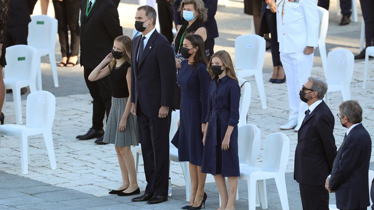 El himno de España abrió el Homenaje de Estado a las víctimas de la Covid-19