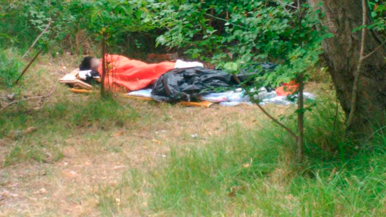 Un campamento de "ex 'menas'" en plena Casa de Campo asusta a los vecinos