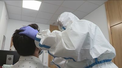 Madrid notifica dos nuevos rebrotes, con 7 positivos  y 14 contactos, asociados a la actividad laboral y social