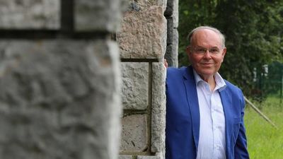 Nombela alerta sobre "la oleda adelantada" de Covid 19 que ahora ataca a jóvenes y cree “prometedoras” las vacunas