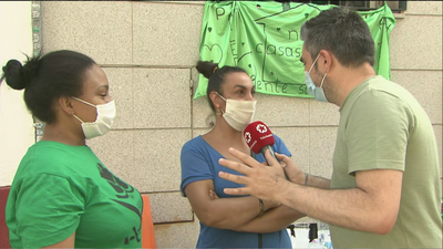 Paralizado un desahucio de tres familias en Puente de Vallecas