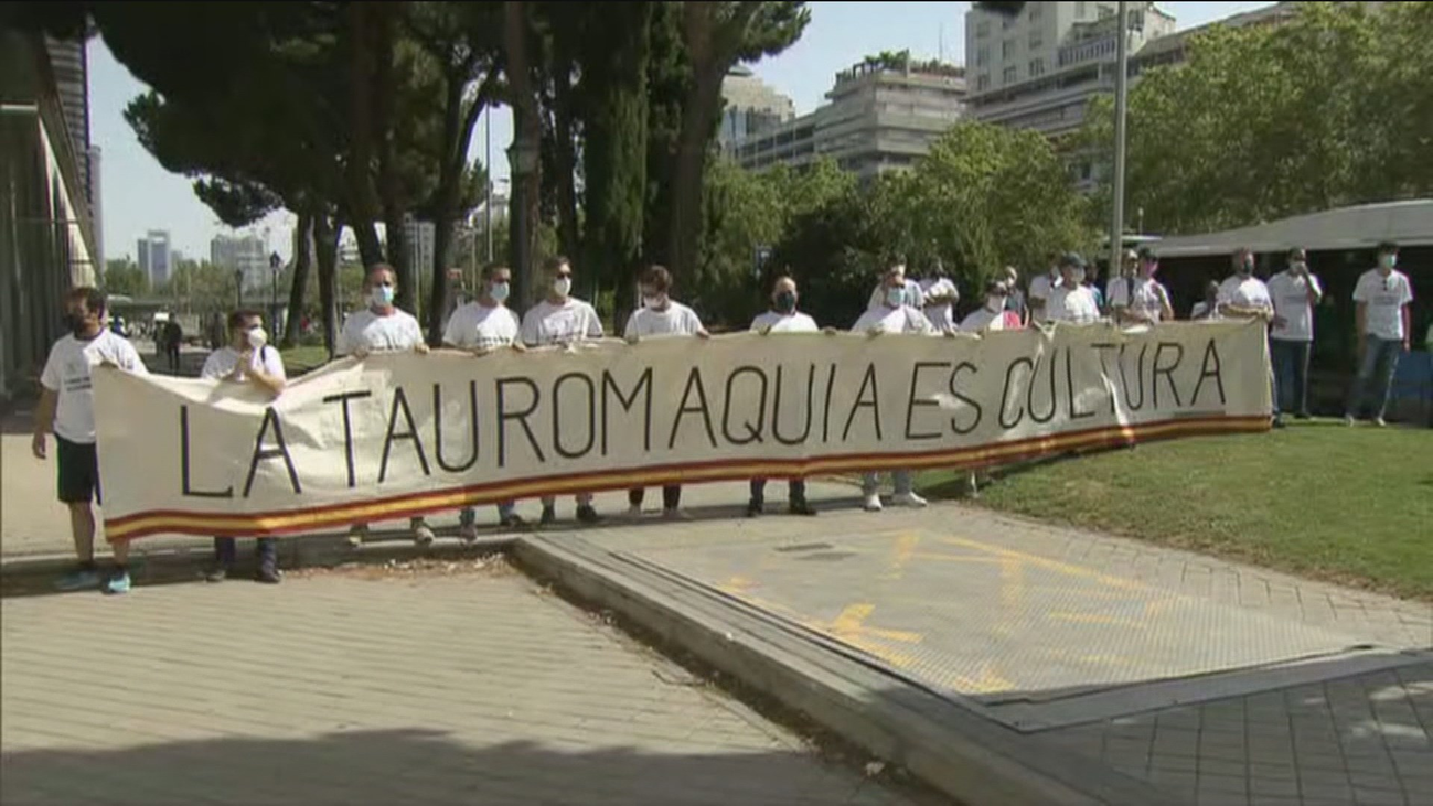 Profesionales taurinos protestan por la "discriminación" de la ministra Díaz por "motivos ideológicos"