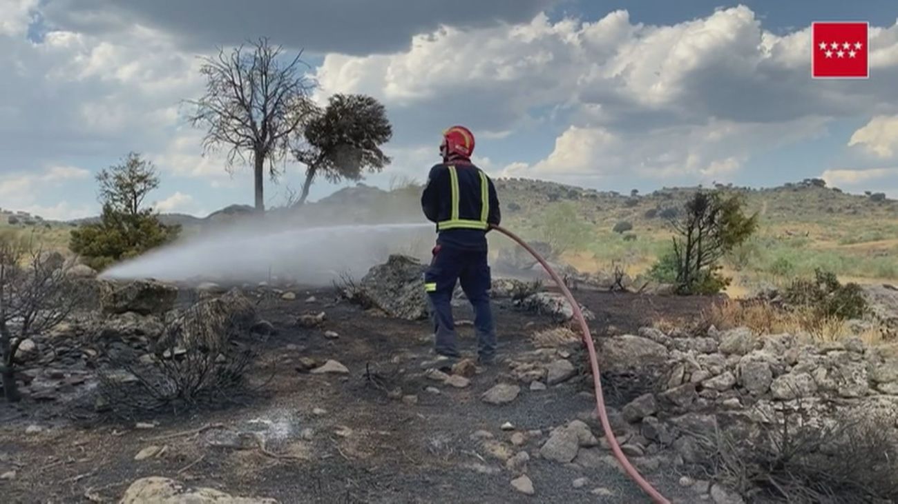 Controlado un incendio en Villa del Prado con 61 hectáreas quemadas