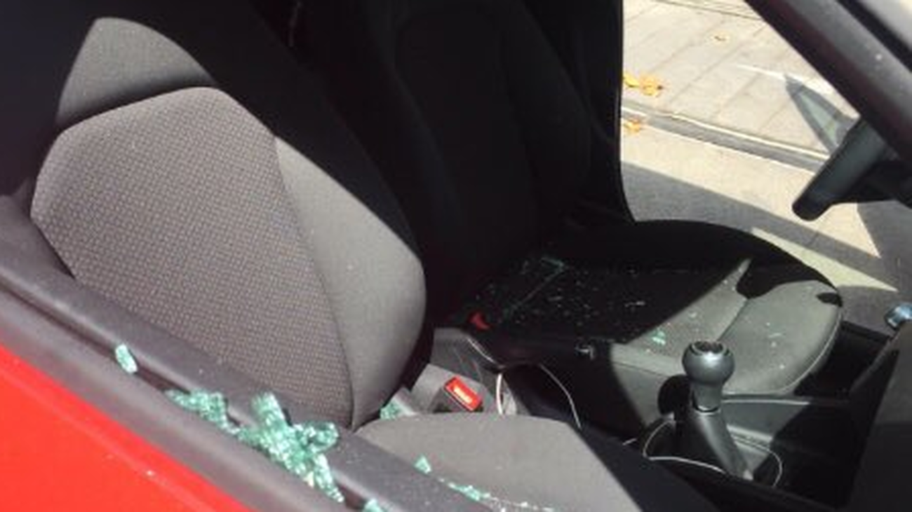 Rescatan a un bebé de un coche aparcado a pleno sol en la calle Serrano