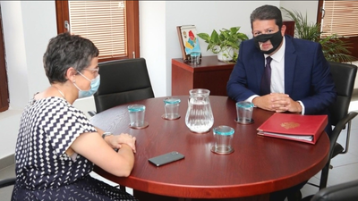 PP, Cs y Vox piden que González Laya explique en el Congreso su reunión con Picardo