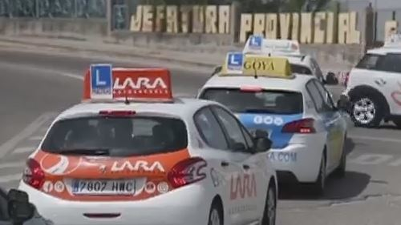 Cerca de 35.000 alumnos madrileños esperan a examinarse del carnet de conducir