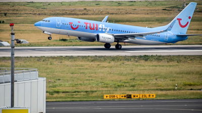 TUI cancela los paquetes de viaje a España con la excepción de las Islas Canarias