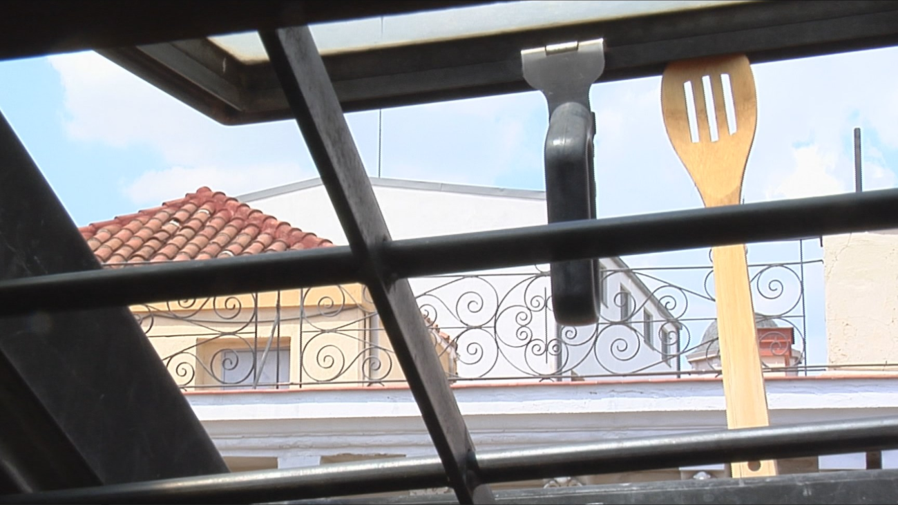 Así vivían confinados, en 35m², en pleno centro de Madrid