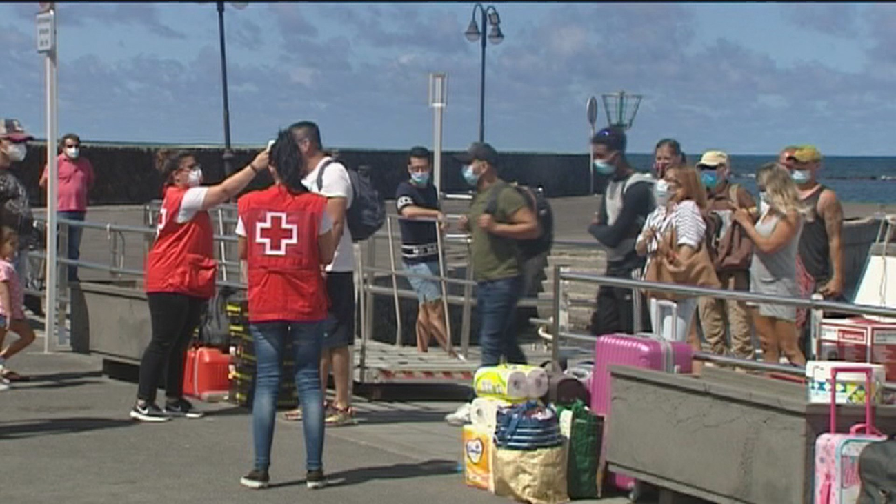 Illa afirma que hay 412 brotes registrados y dice que "estamos en un escenario distinto al de marzo y abril"