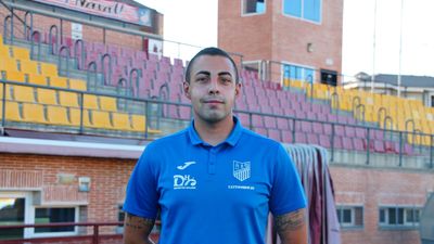 Javi González Puerto, de 14 horas como voluntario a ascender con el 'Naval'