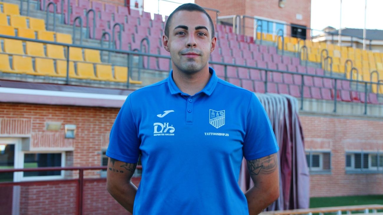 Javi González Puerto, de 14 horas como voluntario a ascender con el 'Naval'