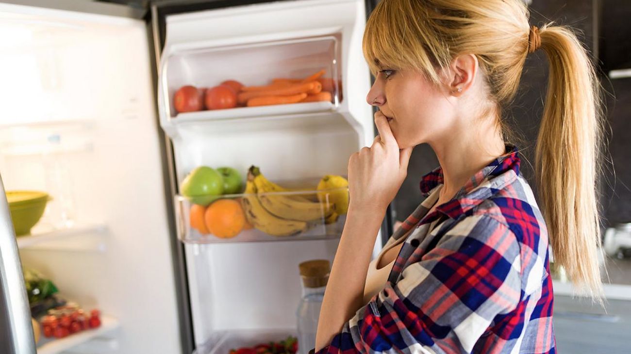 Tomates, sandía, plátanos...¿Qué alimentos no debemos meter jamás en la nevera?