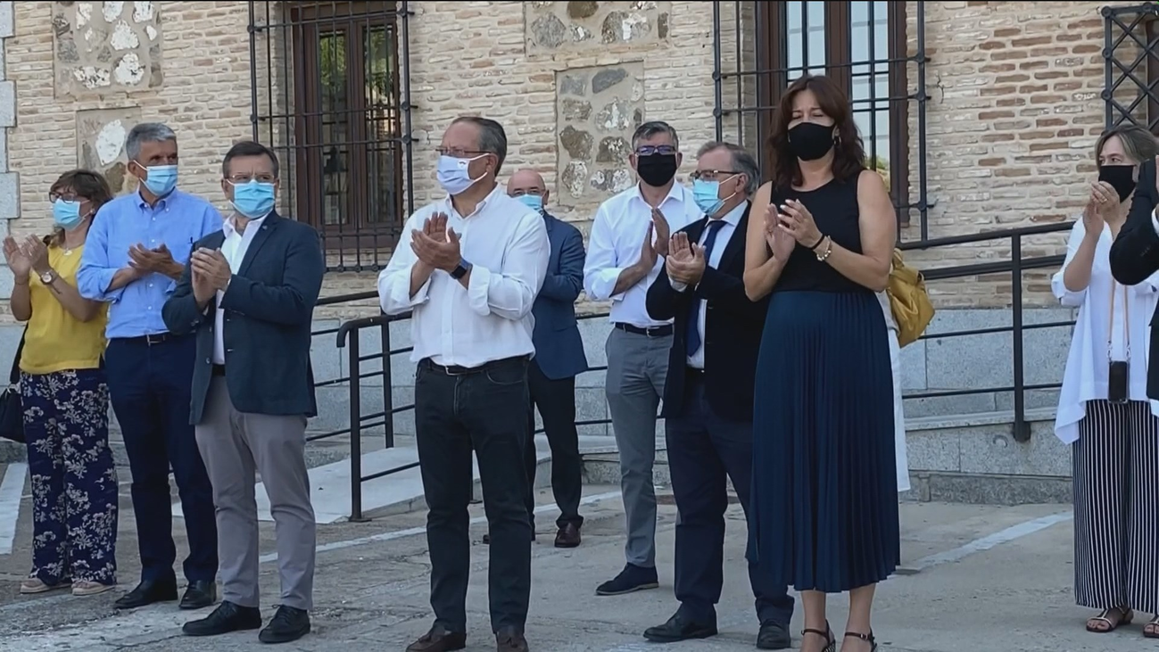 Varias concentraciones y un minuto de silencio recuerdan a  la nueva víctima de la violencia machista en Albacete