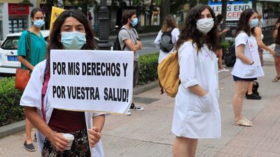 Los MIR desconvocan la huelga tras llegar a un preacuerdo