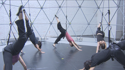 Nos colamos en un espectáculo que rompe las leyes de la gravedad