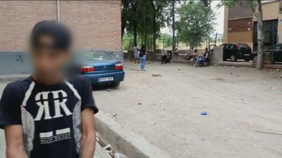 El detenido por apuñalar a un hombre en Villaverde trató luego de agredir a los policías