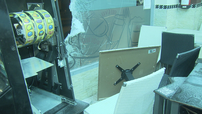 Robo a mazazos en un bar de Carabanchel