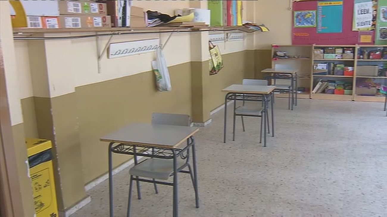 Aula vacía en un colegio madrileño