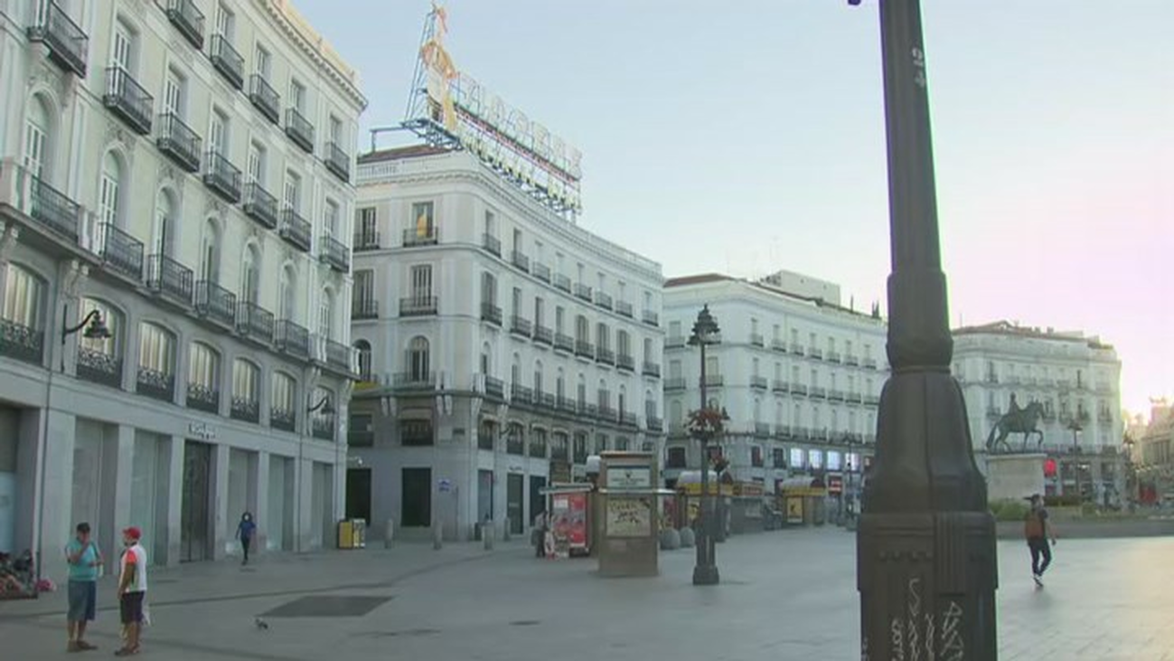 La Puerta del Sol se cierra al tráfico para su peatonalización