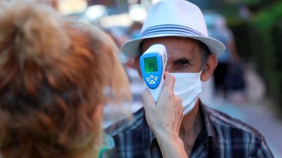 Sanidad suma más de 8.000 nuevos contagios de coronavirus a la cifra total