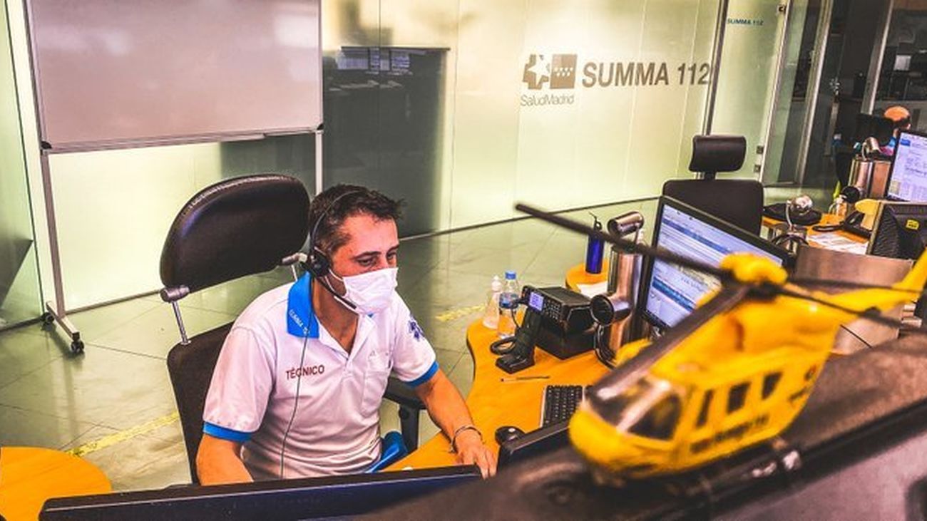 Un hombre de 50 años se corta un brazo con una radial en un accidente laboral en Rivas