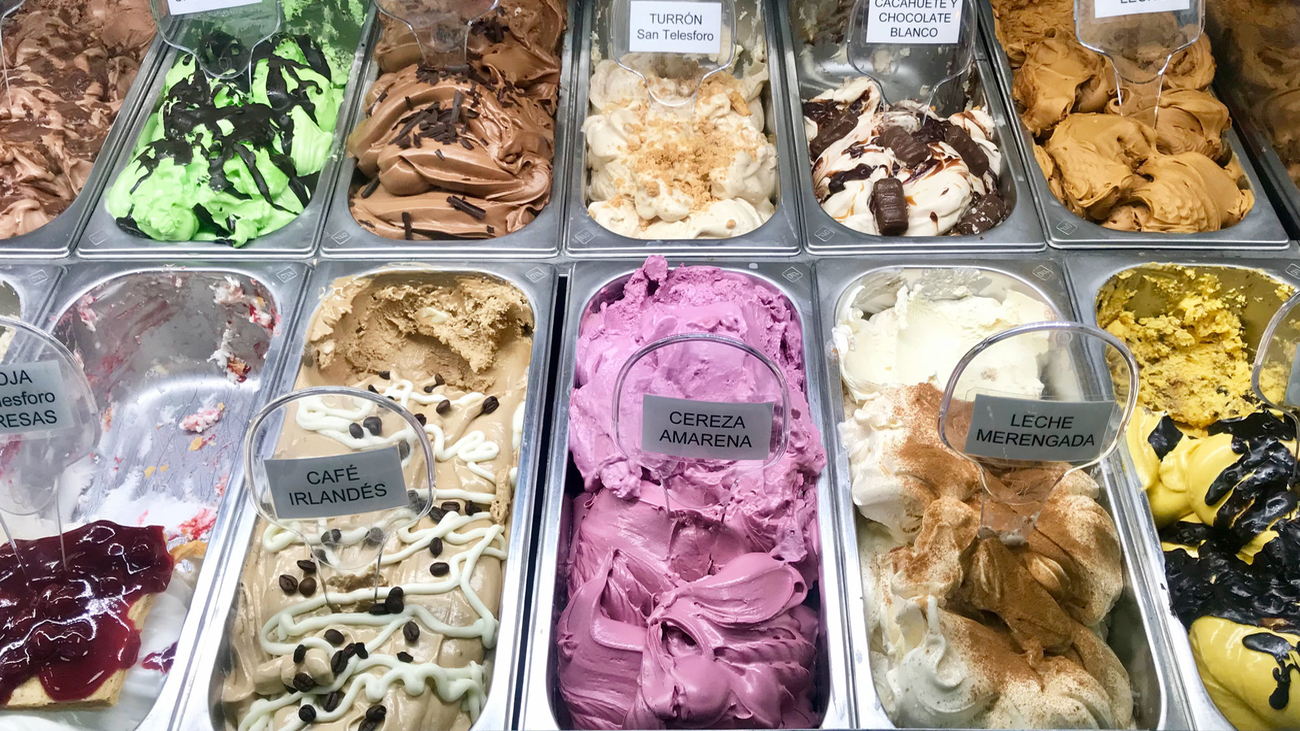 ¿Helado de Roscón de reyes o frutos rojos con vermout?