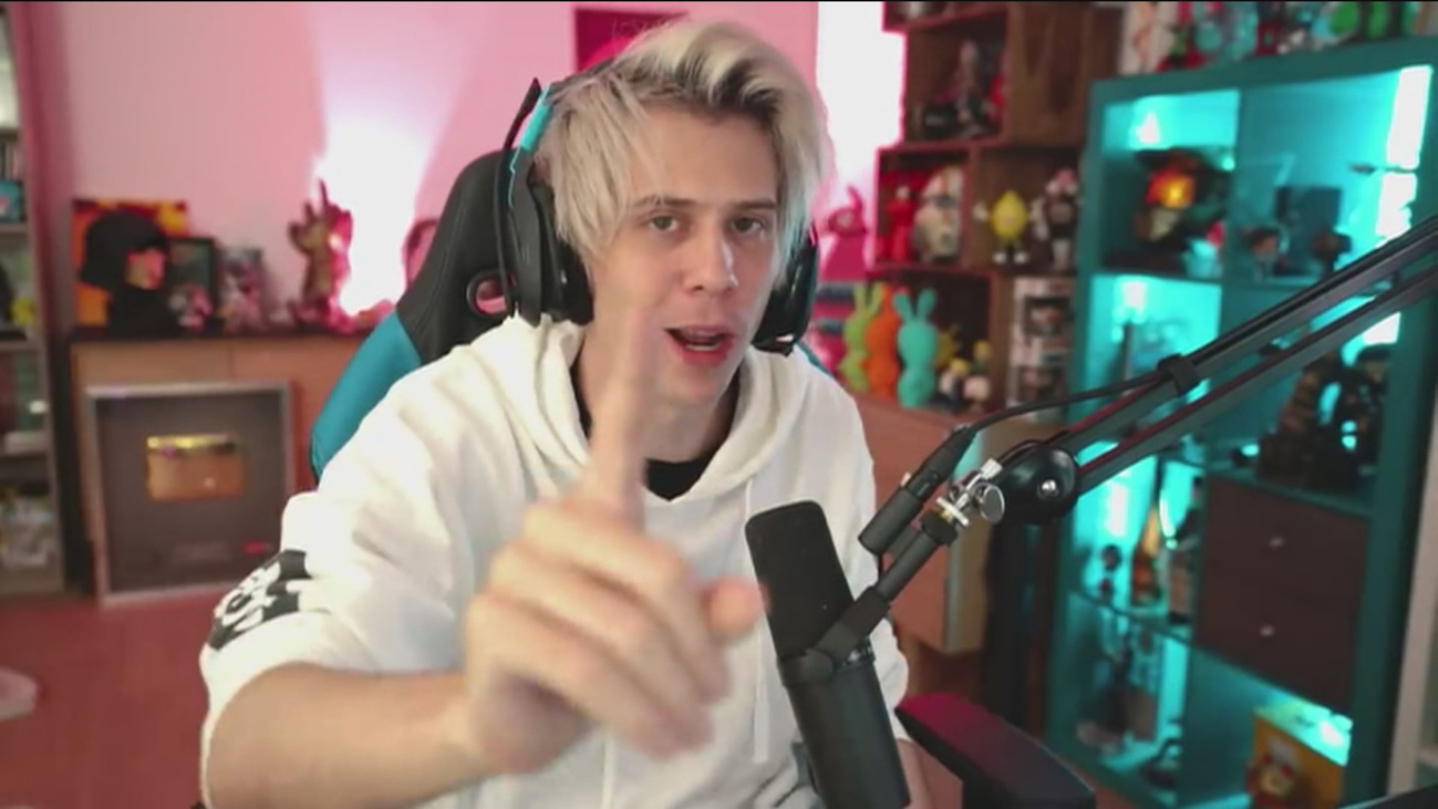 Sanidad pide ayuda a los influencers para concienciar a los jóvenes frente a la Covid-19