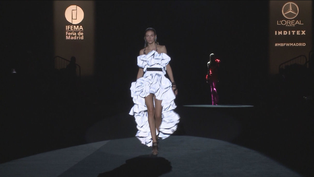 El miedo durante la pandemia frena las presentaciones de los diseñadores en la pasarela